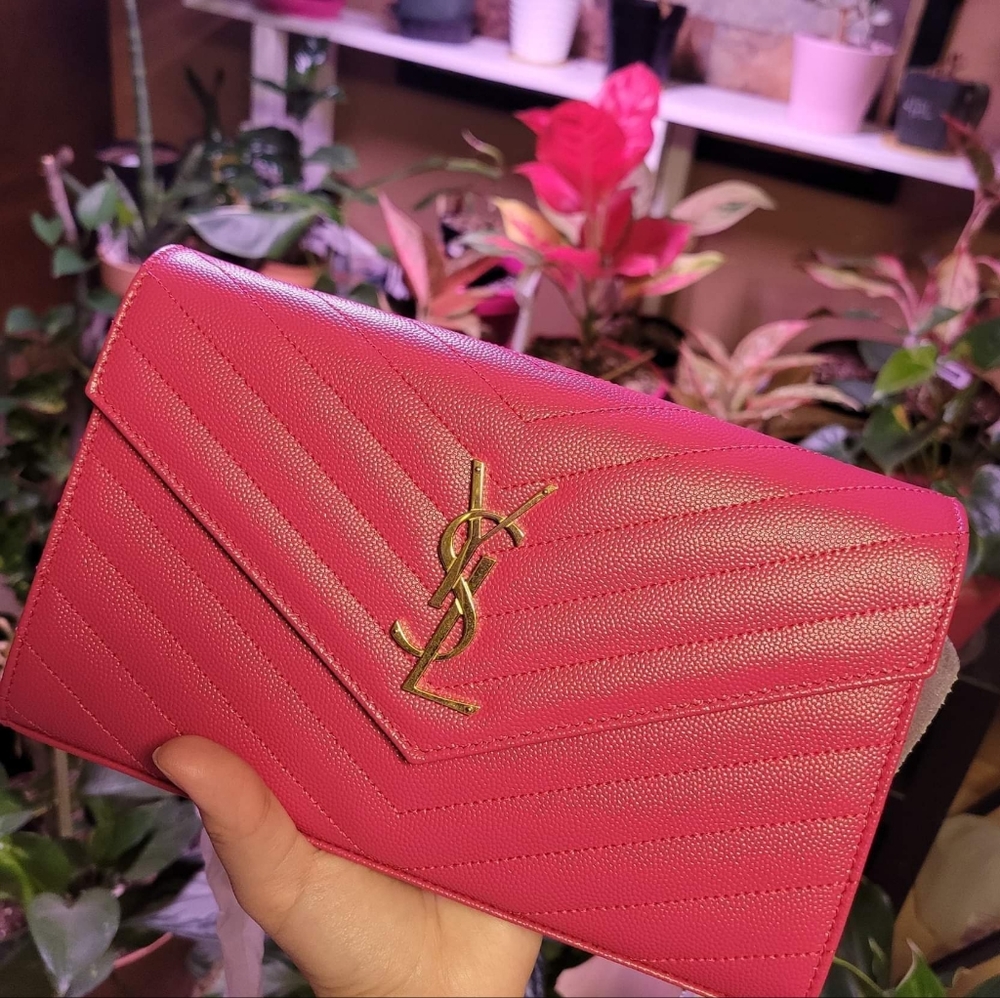 YVES SAINT LAURENT (YSL) PINK WALLET ON CHAIN